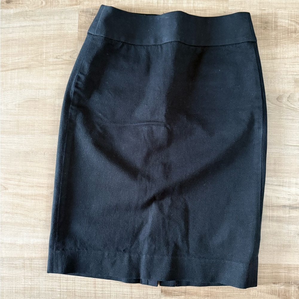 Banana Republic Elegant Black pencil skirt